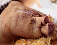 Как приготовить свиную рульку